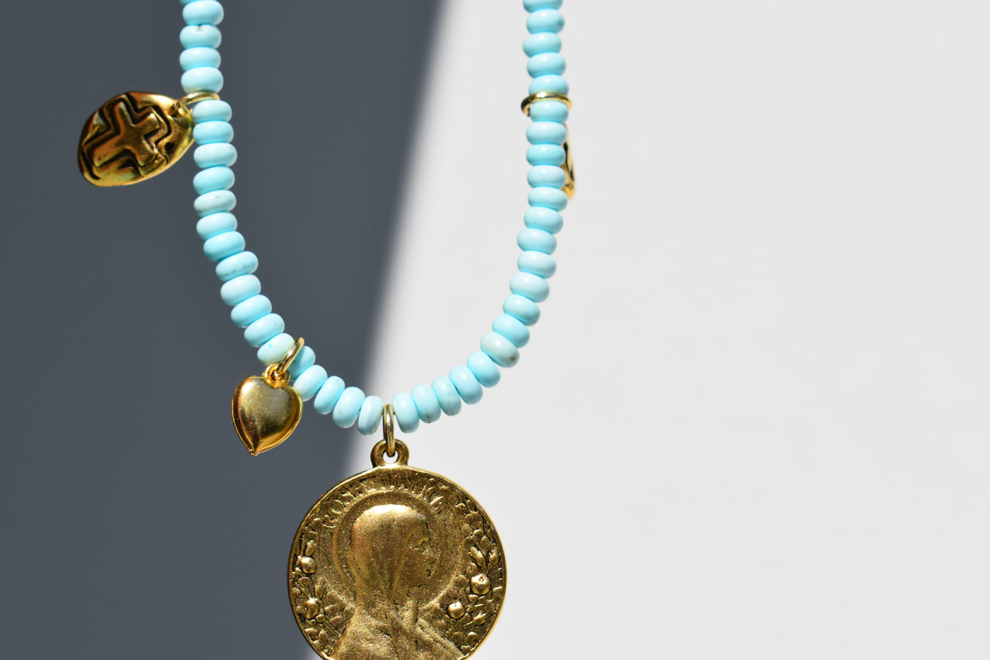 Rosa Mística Mary charm necklace