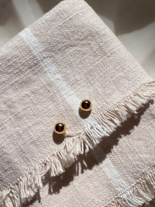 Classic gold studs