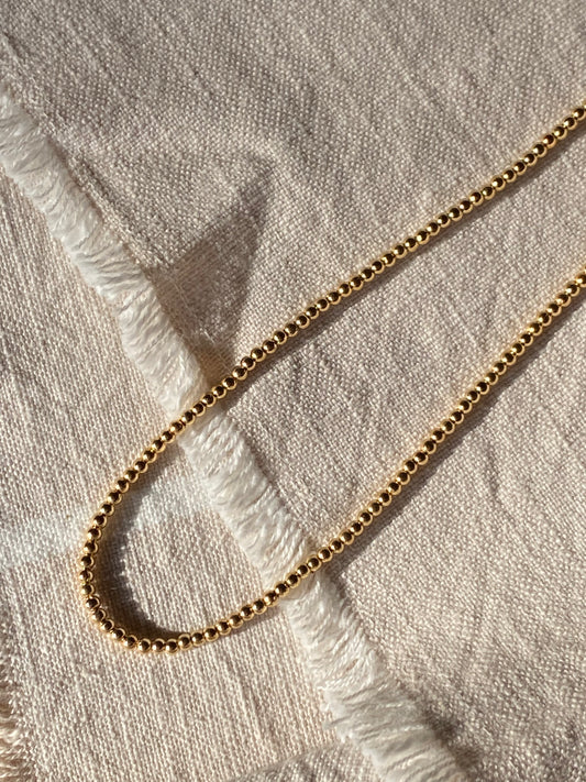 Bubble and bead necklace
