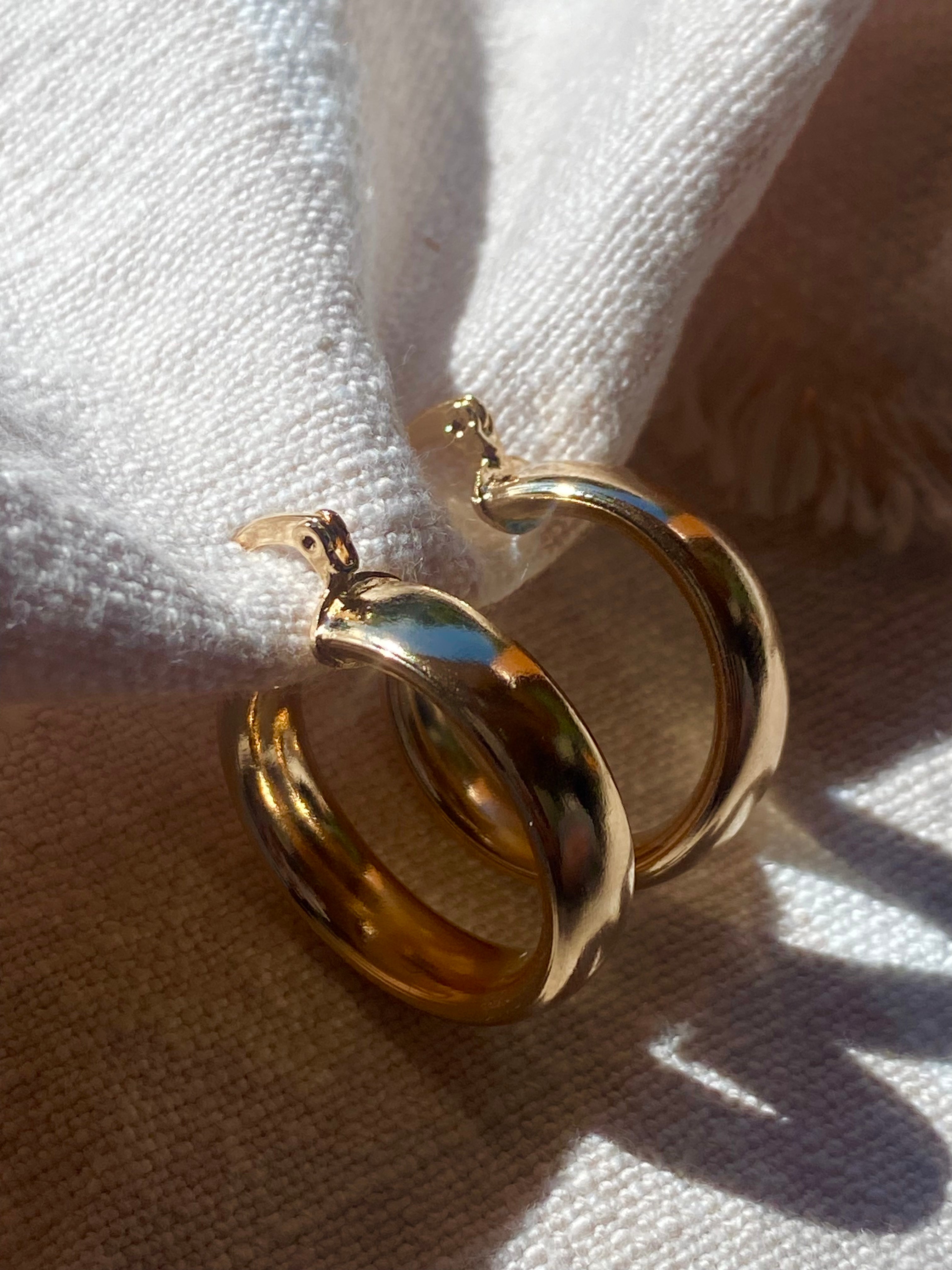 Brooke hoops