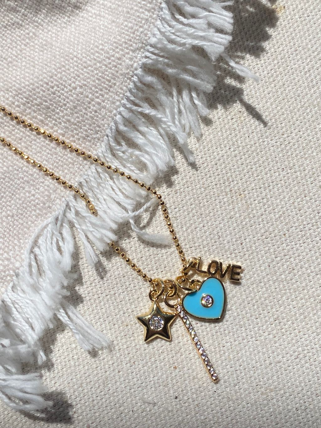 PRE-ORDER Lovely blues necklace