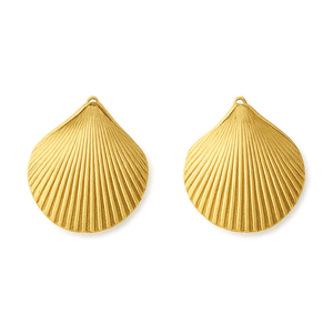 Maretta Scallop Shell Earrings