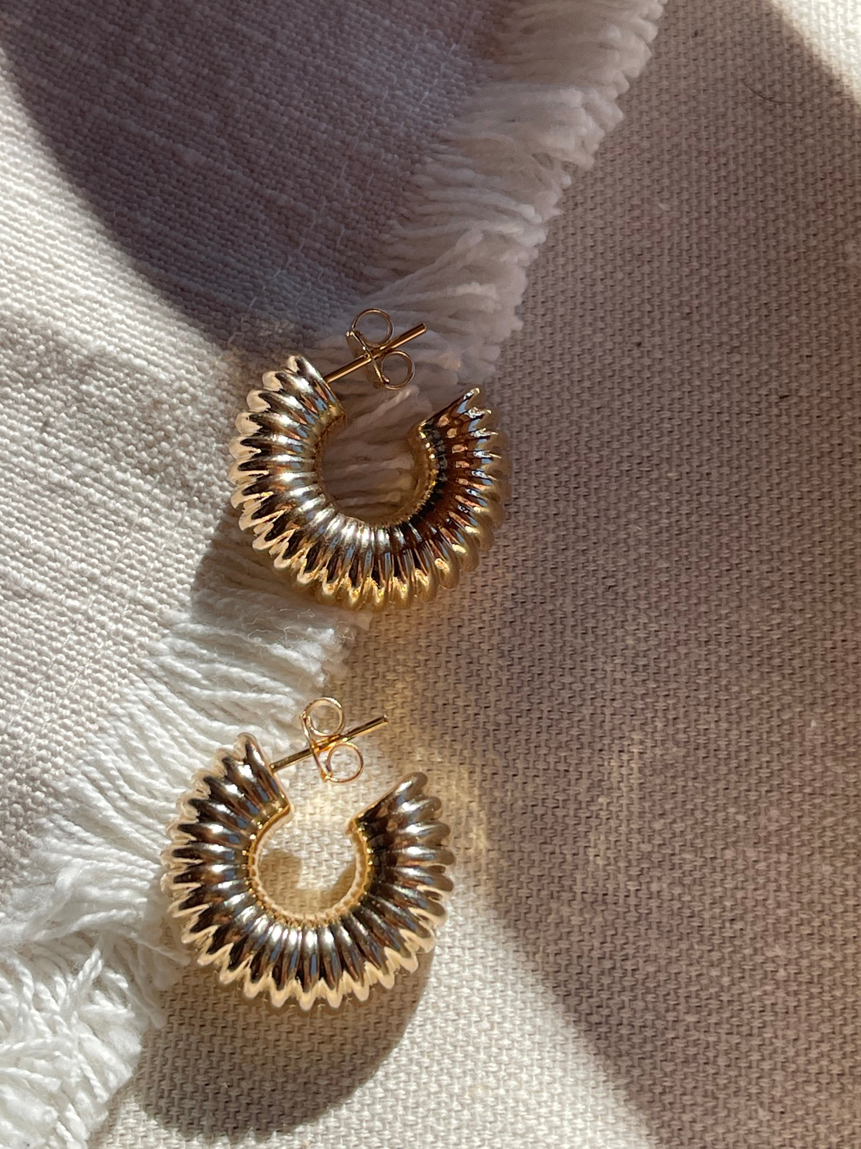 Serena hoops
