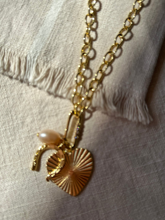 Golden horseshoe charm necklace