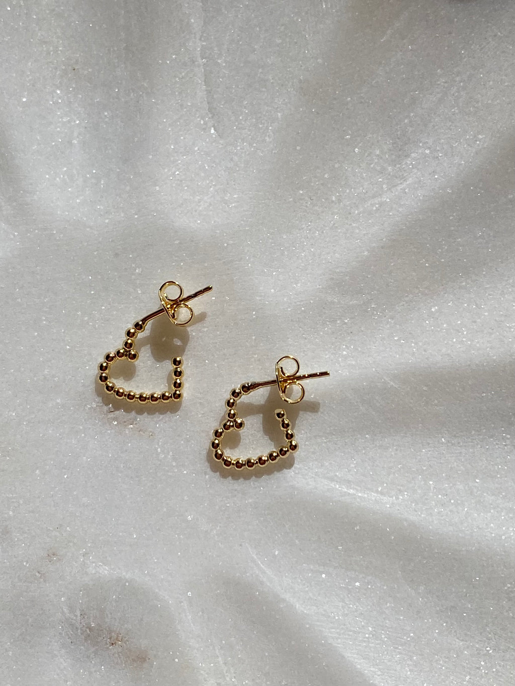 Bubbly heart mini hoops