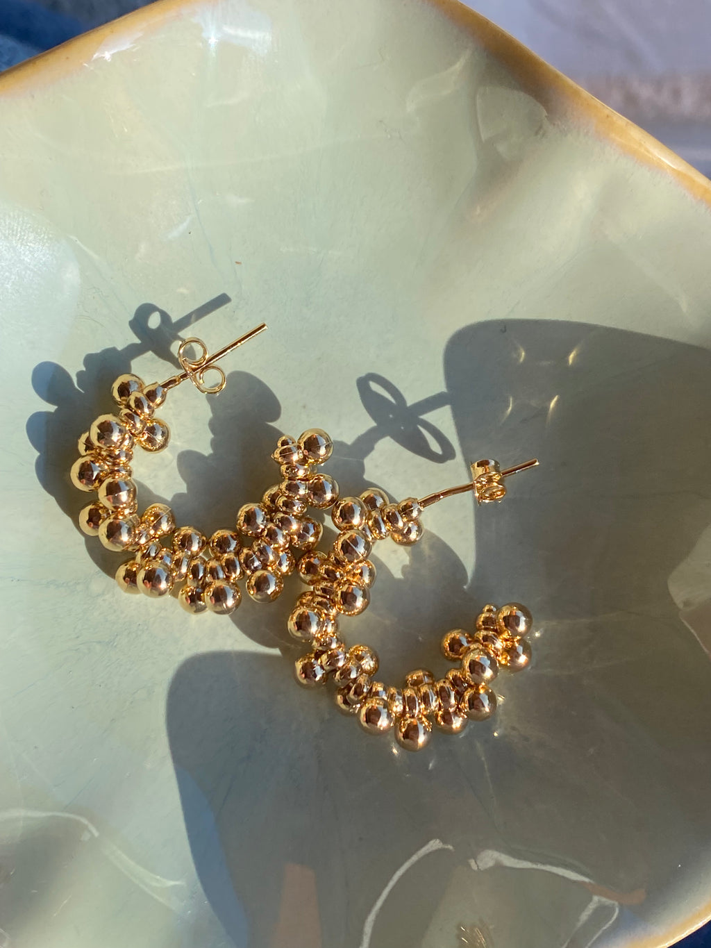 Golden cluster hoops