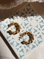 Rachel hoops