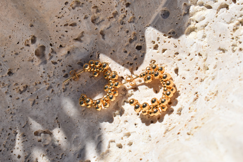 Golden cluster hoops