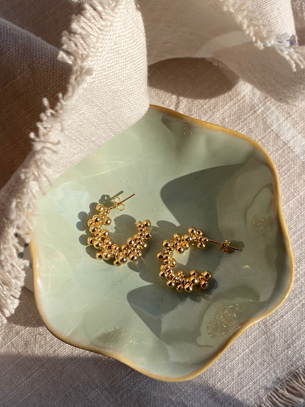 Golden cluster hoops