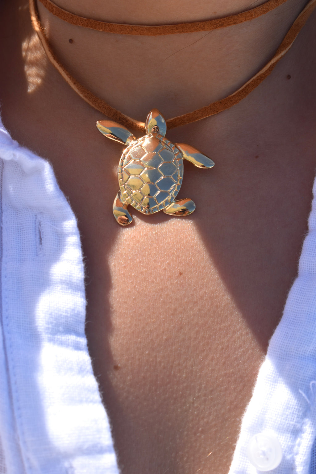 Slow & Golden Chord Necklace