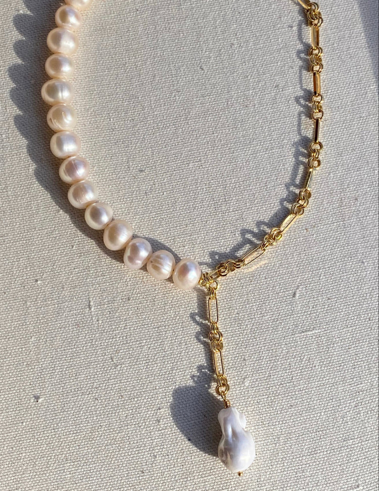 Vale necklace