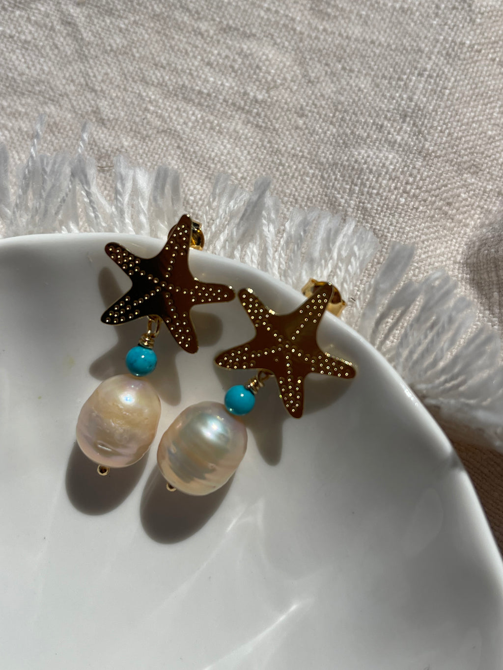 Seabed dangle earrings