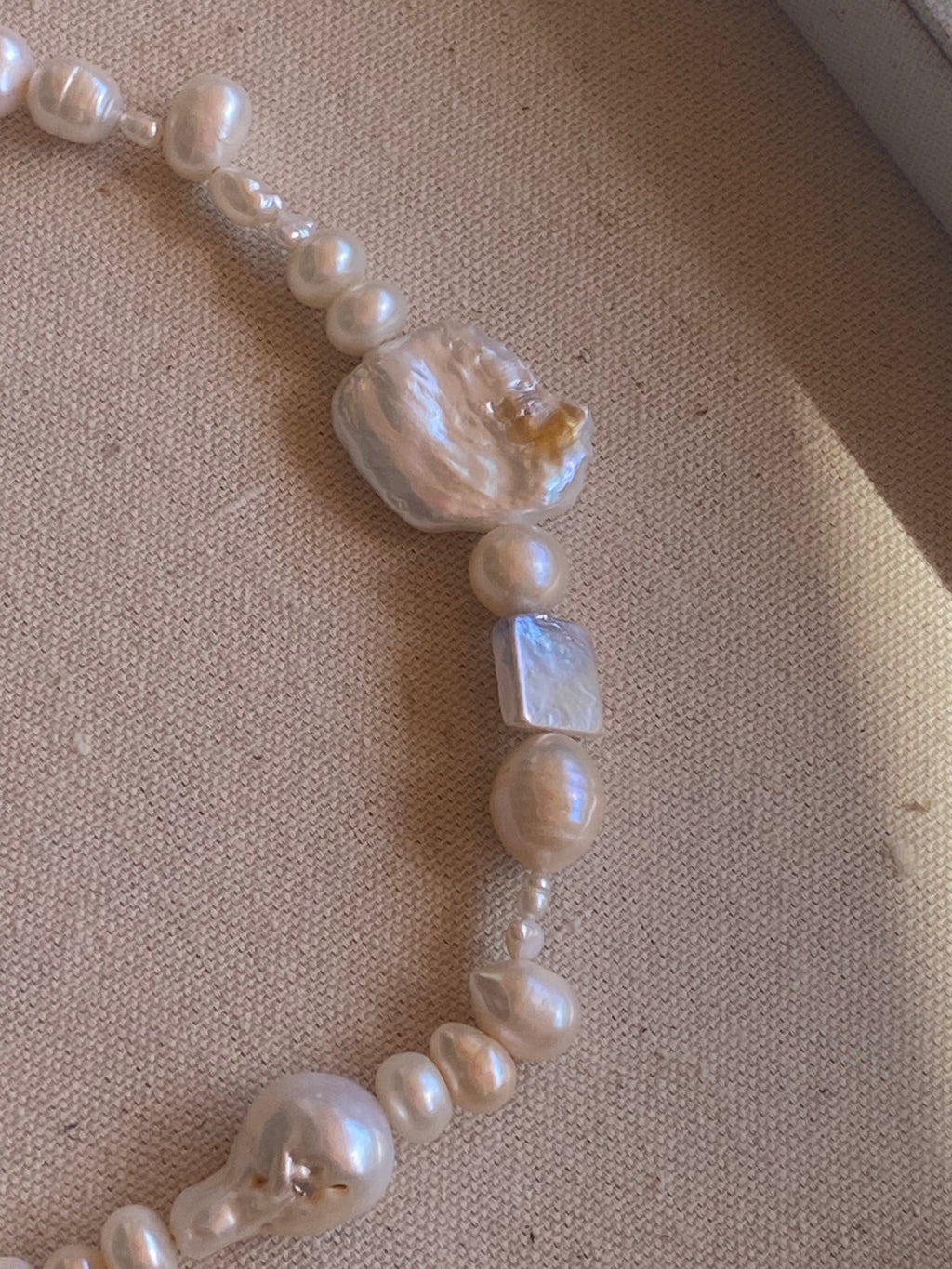 Magnolia necklace