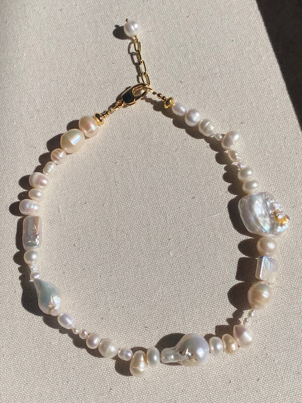Magnolia necklace